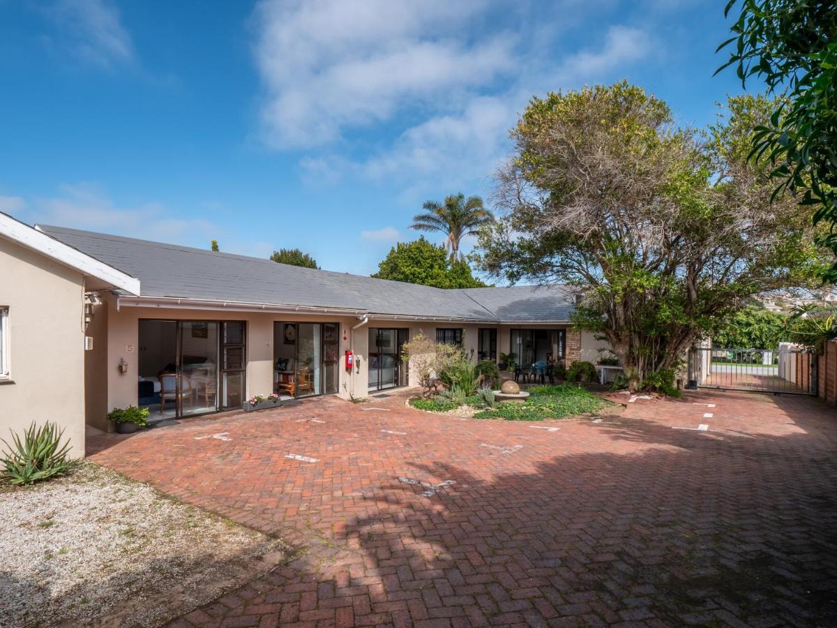 Nothando Backpackers Lodge Plettenberg Bay Eksteriør billede