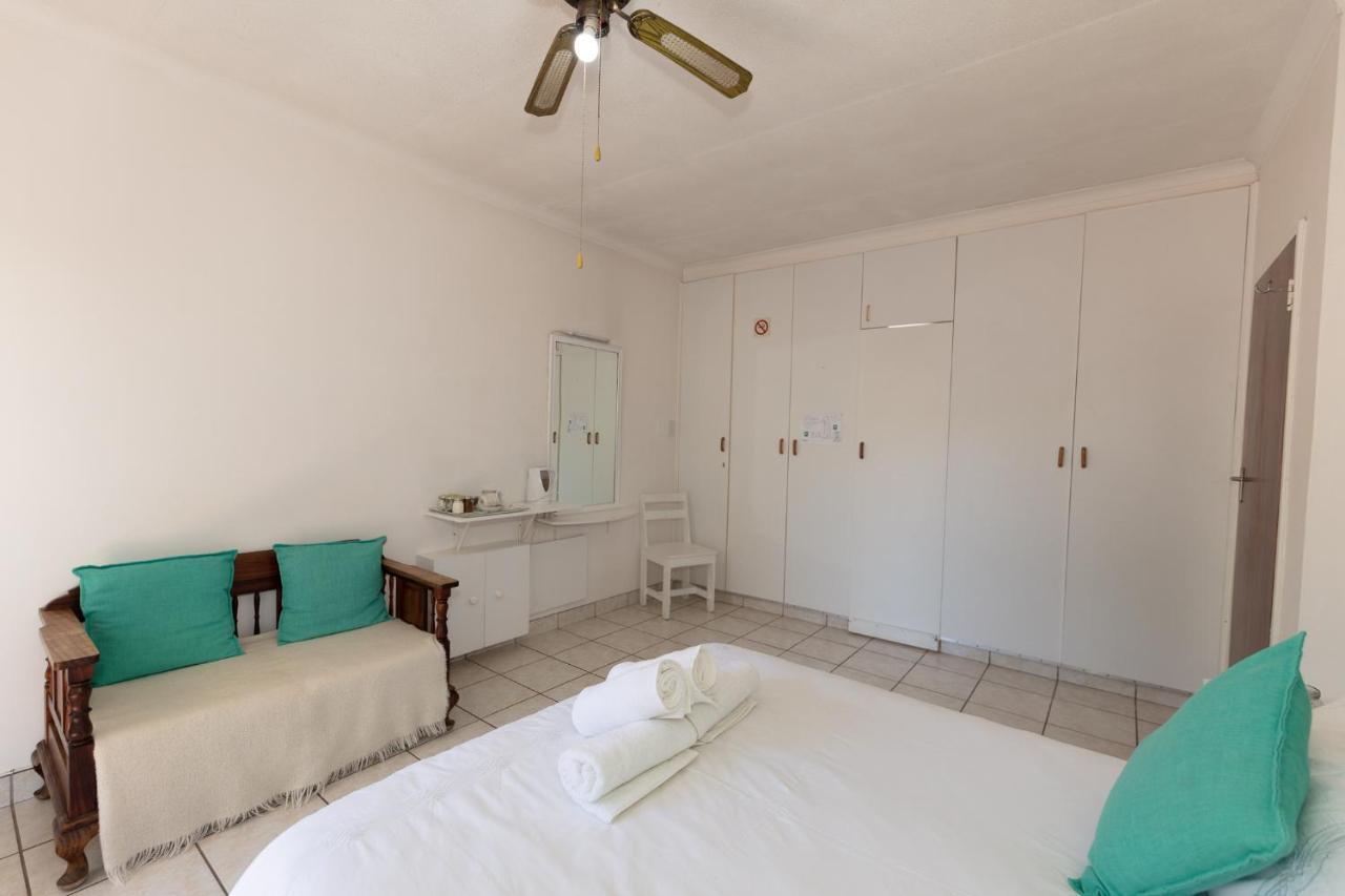 Nothando Backpackers Lodge Plettenberg Bay Eksteriør billede