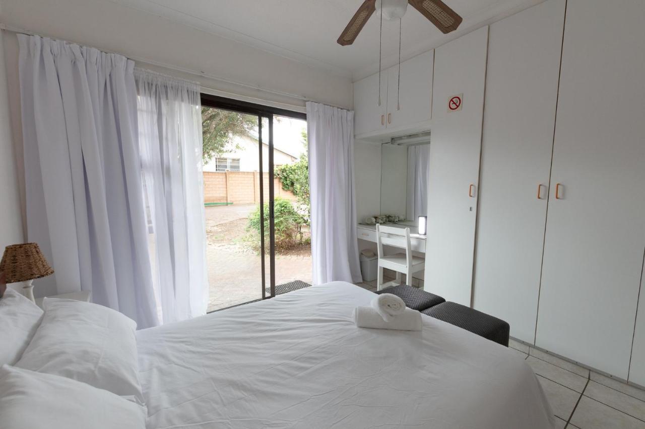 Nothando Backpackers Lodge Plettenberg Bay Eksteriør billede