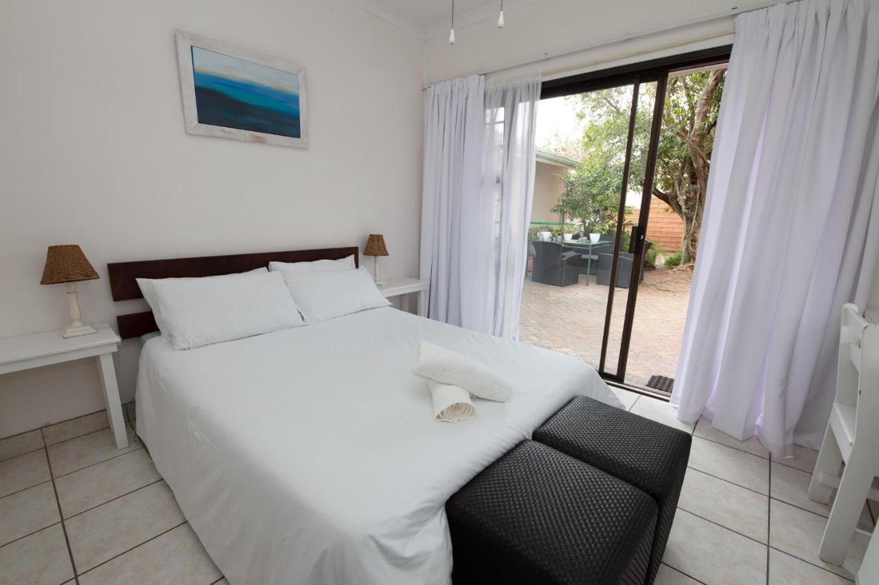 Nothando Backpackers Lodge Plettenberg Bay Eksteriør billede